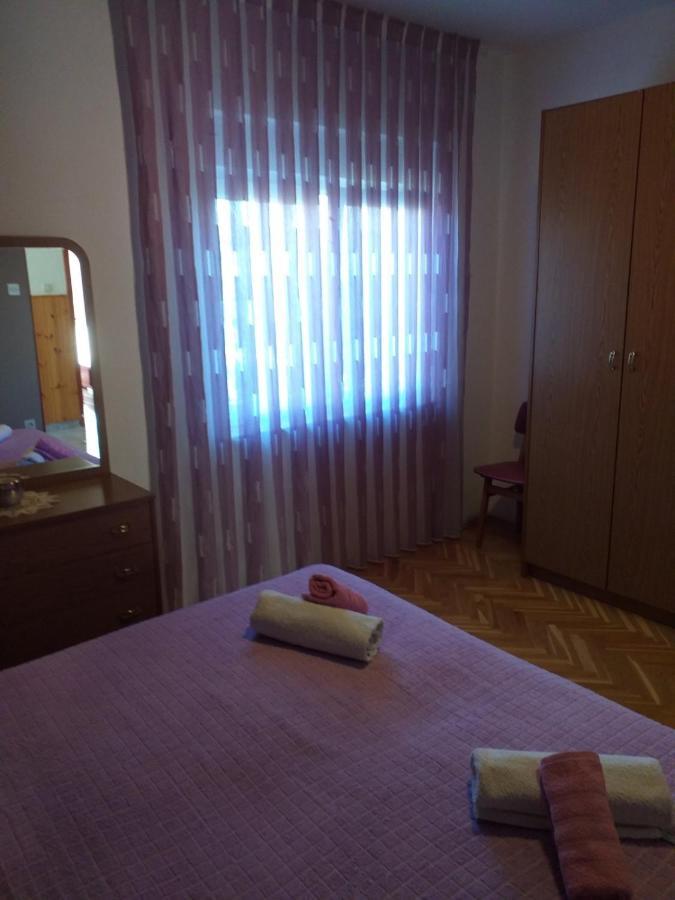 Lori Apartment Pula Exterior foto